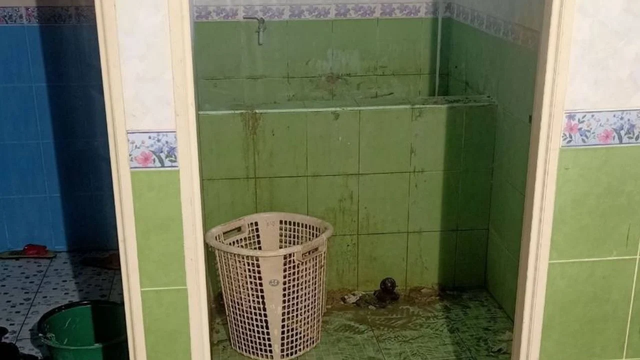 Con trai sát hại mẹ rồi đến đồn cảnh sát tự thú, khai ra lý do khiến tất cả đều choáng váng - Ảnh 1.