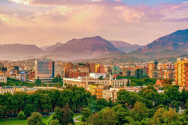 Khách Việt kể chuyện đi châu Âu, ngạc nhiên vì một đất nước có nhiều thứ giống Việt Nam, ngay cạnh Hy Lạp - Ảnh 2.