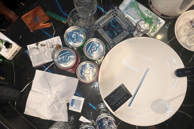 Bắt chủ quán Phạm Thị Minh Thúy và một nhân viên - Ảnh 1.