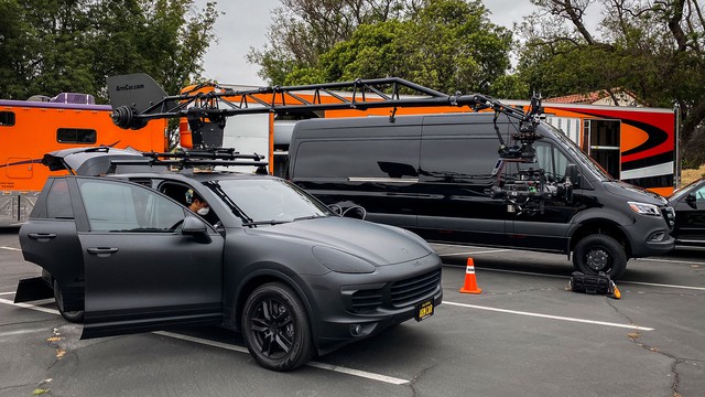 Dàn xe camera khủng của Lê Bảo Hân sẵn sàng phục vụ A80: Đoàn làm phim Fast - Ảnh 13.