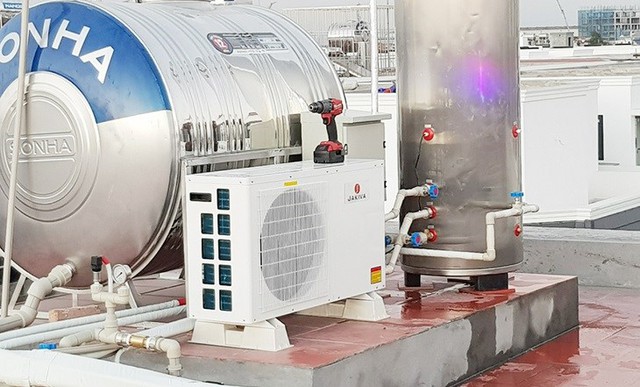 Nhiều người ở chung cư thấy nước nóng yếu hơn bình thường: Nguyên nhân thì ra là đây! - Ảnh 2.