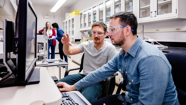 Mỹ mang trên mình "gánh nặng" 90.000 tấn chất thải hạt nhân: Vì sao giới nghiên cứu thấy may mắn? - Ảnh 2.