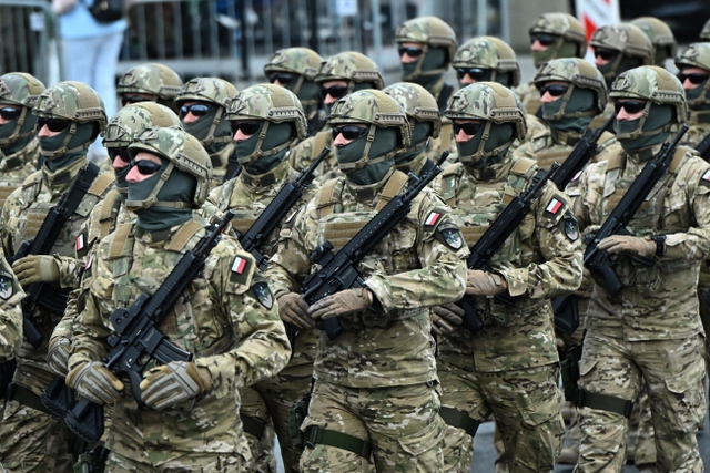 TST: Nga điều binh lớn chưa từng có, Kiev "nghẹt thở" - 40.000 quân Ba Lan cơ động, Kremlin hành động khẩn- Ảnh 3.