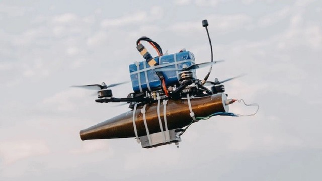 UAV FPV Nga phát hiện và cứu sống dân thường trong trận chiến - Ảnh 2.