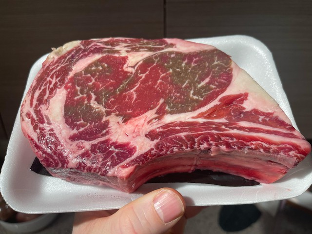 Người bán thịt bò nói thẳng: “Đừng mua 5 loại thịt này vì vừa ít chất, vừa hại sức khỏe” - Ảnh 1.