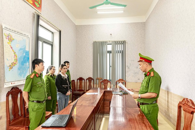 Bắt tạm giam, khám xét nơi ở của Lâm Thị Hương - Ảnh 1.