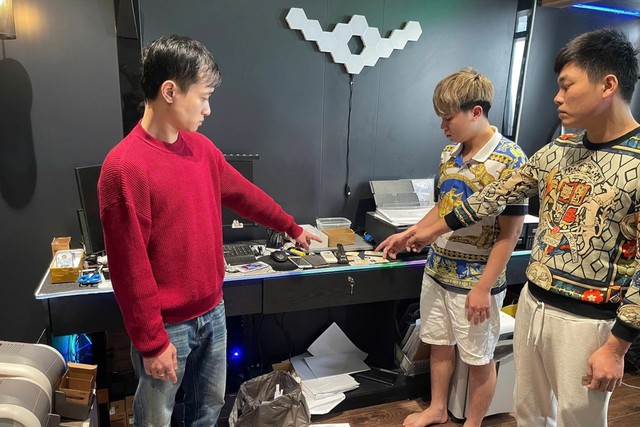 Bắt, khám xét nơi ở của "ông trùm" trẻ tuổi, có trình độ công nghệ cao Phạm Duy Phú- Ảnh 2. Bắt, khám xét nơi ở của "ông trùm" trẻ tuổi, có trình độ công nghệ cao Phạm Duy Phú- Ảnh 2.