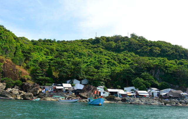 Hòn đảo nằm ở cực Nam Tổ quốc, không khách sạn, không nhà hàng, du khách nhận xét: "Chưa hề nghe tên" - Ảnh 2.