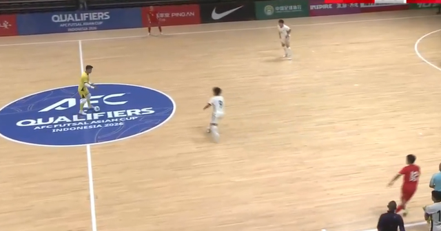 Diễn biến Việt Nam vs Hong Kong: Tuyển Việt Nam chơi tấn công dồn dập - Ảnh 1.