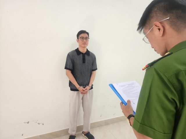 Bắt tạm giam Nguyễn Duy Tuấn về tội “Cưỡng dâm” - Ảnh 1.