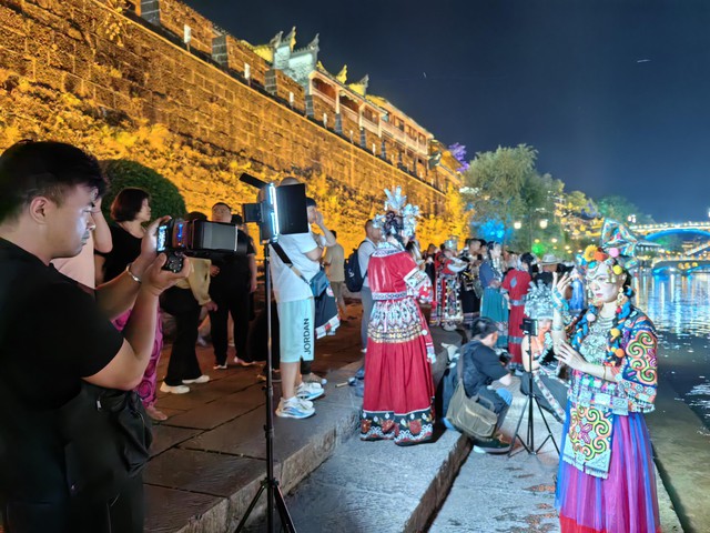 Khách Việt kể lại cảnh tượng gặp trên đường phố Trung Quốc, nhận xét: "Đừng ai dại dột như tôi!"- Ảnh 4. Khách Việt kể lại cảnh tượng gặp trên đường phố Trung Quốc, nhận xét: "Đừng ai dại dột như tôi!"- Ảnh 4.