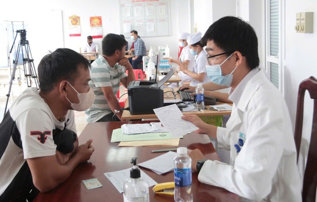 Rùng mình lời kể của bệnh nhân vụ máy hỏng nhưng vẫn được kê... tán sỏi- Ảnh 1.