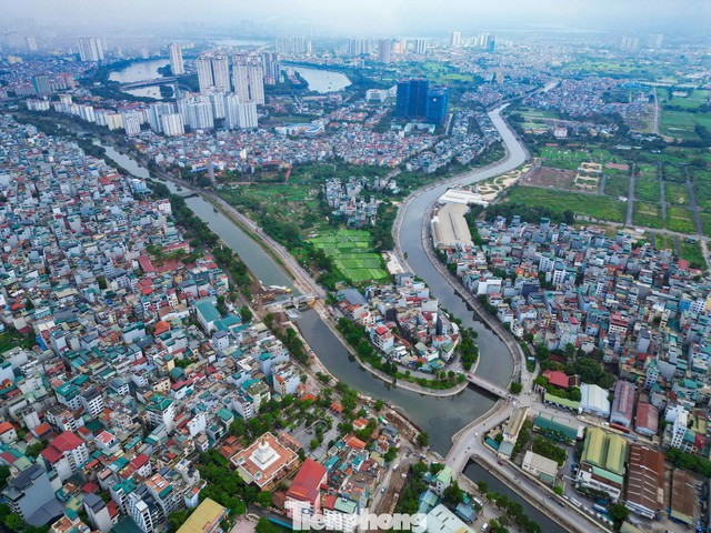 Hai dải đất 'kim cương v&agrave; v&agrave;ng' của c&ocirc;ng vi&ecirc;n tuyến s&ocirc;ng T&ocirc; Lịch- Ảnh 2.