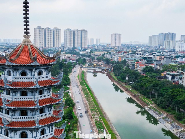 Hai dải đất 'kim cương v&agrave; v&agrave;ng' của c&ocirc;ng vi&ecirc;n tuyến s&ocirc;ng T&ocirc; Lịch- Ảnh 1.