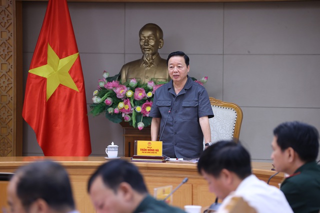 Bão số 10 không chịu tác động của không khí lạnh, rất mạnh khi đổ bộ, cả nước có mưa to- Ảnh 1.