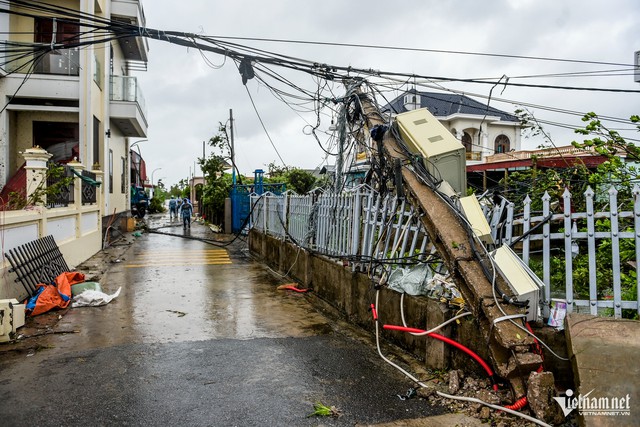 Trận giông lốc dữ dội quét qua Ninh Bình: 9 người chết, cảnh tượng tan hoang chưa từng thấy- Ảnh 8.