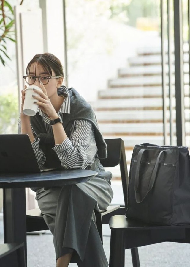 Đi làm hơn 20 năm, tôi thấm thía: 3 kiểu sếp cần tránh thật xa, thất nghiệp còn hơn dưới trướng kiểu sếp này! - Ảnh 1.