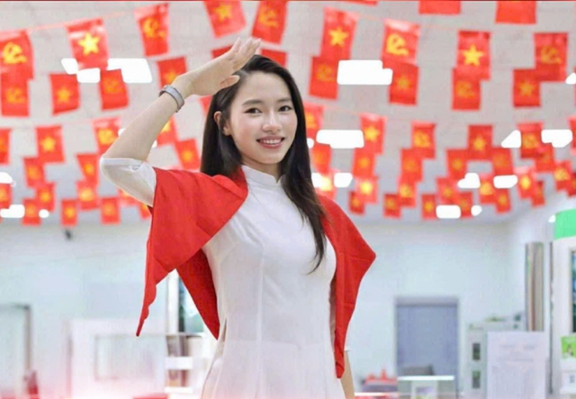 Triển lãm “95 năm Cờ Đảng soi đường” tự hào kết nối triệu trái tim Việt qua công nghệ 3D - Ảnh 5.