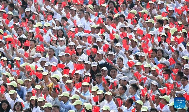 Diễu binh Trung Quốc phô diễn sức mạnh quân sự tại Quảng trường Thiên An Môn - Ảnh 36. Diễu binh Trung Quốc phô diễn sức mạnh quân sự tại Quảng trường Thiên An Môn - Ảnh 36.