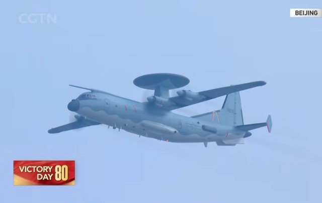 Diễu binh Trung Quốc phô diễn sức mạnh quân sự tại Quảng trường Thiên An Môn - Ảnh 32. Diễu binh Trung Quốc phô diễn sức mạnh quân sự tại Quảng trường Thiên An Môn - Ảnh 32.