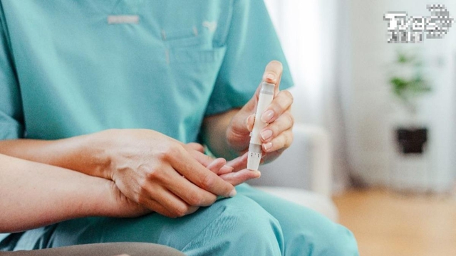 Đường huyết cao vút bỗng hạ về mức bình thường chỉ trong 3 tháng: Tất cả là nhờ làm 3 điều mỗi ngày- Ảnh 1.