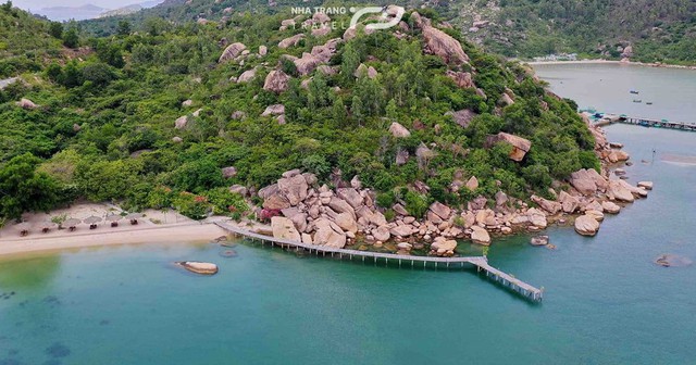 Vịnh biển Việt Nam được vinh danh "tốt nhất thế giới": Du khách nhận xét: Hiếm đâu như ở đây! - Ảnh 3.