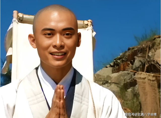 Trong Thiên Long, cao thủ này mạnh nhất thiên hạ: Vượt Vô Nhai Tử, thậm chí đánh bại cả Vô Danh Thần Tăng - Ảnh 3.