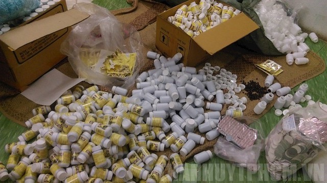 - Ảnh 4. - Ảnh 4.