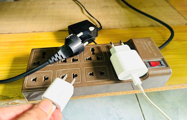 Những thứ cần rút phích cắm trước khi ra khỏi nhà - Ảnh 2.