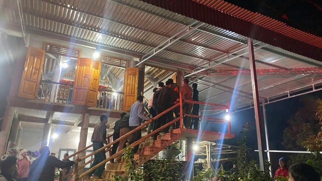 Ho&agrave;n cảnh đ&aacute;ng thương của c&ocirc; g&aacute;i bị s&aacute;t hại ở Hưng Y&ecirc;n: Mồ c&ocirc;i bố từ nhỏ, đ&aacute;m tang tổ chức nhờ nh&agrave; b&aacute;c - Ảnh 1.