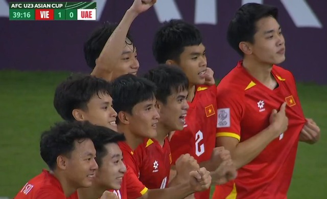 Diễn biến U23 Việt Nam 1-1 U23 UAE: Đ&igrave;nh Bắc kiến tạo đỉnh cao, ch&acirc;n s&uacute;t 19 tuổi ghi b&agrave;n - Ảnh 1.