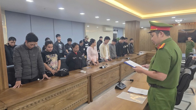 Phá chuyên án đặc biệt lớn, bắt Huỳnh Thị Vân và 34 người khác, thu giữ hàng trăm tài khoản ngân hàng - Ảnh 1.