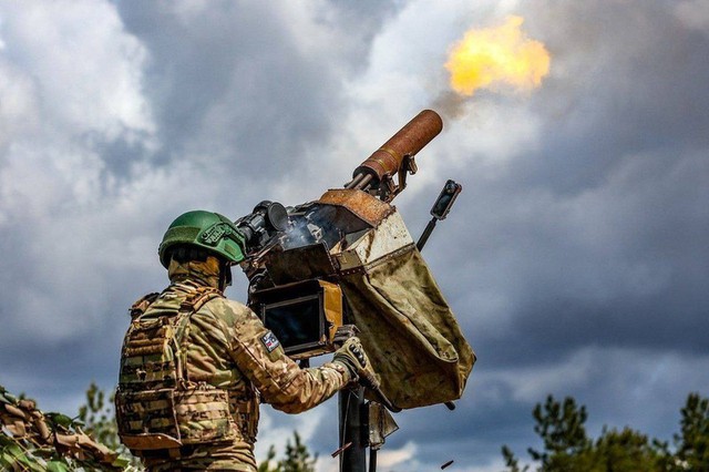 Mỹ chuẩn bị thay thế s&uacute;ng m&aacute;y Minigun huyền thọai bằng GAU - 24 / A mới - Ảnh 8.