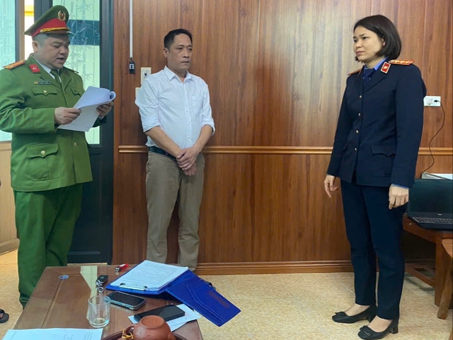 Quyết định khởi tố b&aacute;c sĩ, c&aacute;n bộ y tế Trần Thị Giang, L&ecirc; Vũ Long v&agrave; 3 người kh&aacute;c - Ảnh 3.