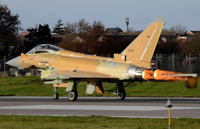 H&agrave;ng loạt ti&ecirc;m k&iacute;ch Eurofighter Typhoon đến Trung Đ&ocirc;ng sẵn s&agrave;ng tấn c&ocirc;ng Iran - Ảnh 7.