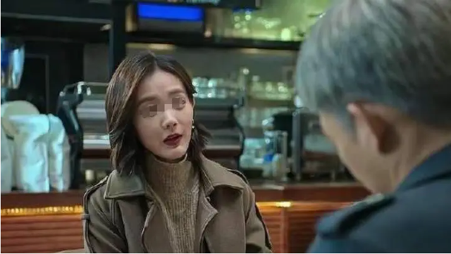 &Ocirc;ng chủ ph&aacute;t hiện nữ nh&acirc;n vi&ecirc;n giống hệt vợ đ&atilde; mất, t&igrave;m mọi c&aacute;ch gặp bố mẹ c&ocirc; nhưng vừa thấy liền sụp đổ - Ảnh 4.