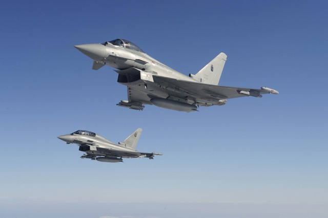 H&agrave;ng loạt ti&ecirc;m k&iacute;ch Eurofighter Typhoon đến Trung Đ&ocirc;ng sẵn s&agrave;ng tấn c&ocirc;ng Iran - Ảnh 2.