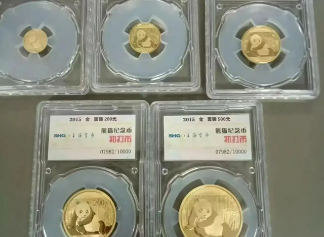 Cụ bà 70 tuổi thấy đồ đạc 'tự di chuyển' dù không mất đồ: Kiểm tra router thì phát hiện chi tiết đáng sợ - Ảnh 2.