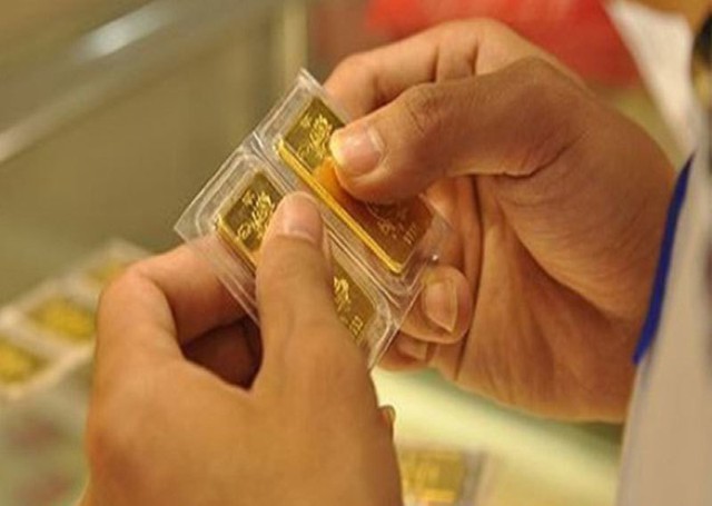 C&ocirc;ng ty thưởng Tết cho nh&acirc;n vi&ecirc;n bằng v&agrave;ng 9999: Tổng số tiền bỏ ra g&acirc;y cho&aacute;ng - Ảnh 2.