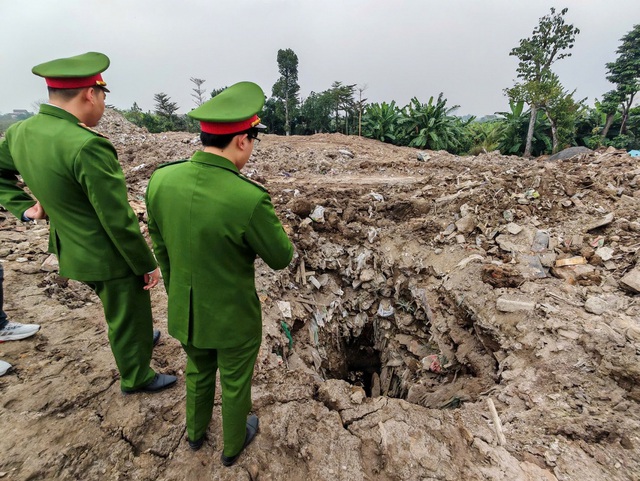 Khám xét nơi ở và nơi làm việc của Nguyễn Văn Họa - Ảnh 1.