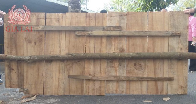 Phát hiện chứng cứ quan trọng vụ cướp ngân hàng ở Gia Lai, công an phát thông báo khẩn - Ảnh 2.