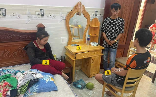 Bắt Nguyễn Thị Thùy Dương SN 1998 tại nhà trọ - Ảnh 1.