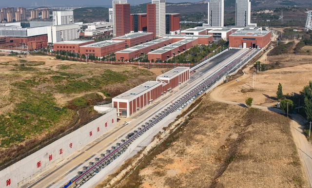 Mỹ, Liên Xô thất bại - còn Trung Quốc vừa làm nên lịch sử! - Ảnh 1.