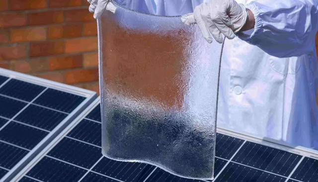 Lớp "da dẻo" này có thể rung chuyển ngành pin mặt trời toàn cầu - Ảnh 1.