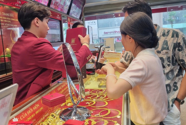Bán vàng cưới không có giấy tờ có sao không? Nhiều người mang vàng đi bán mới biết điều này - Ảnh 3.