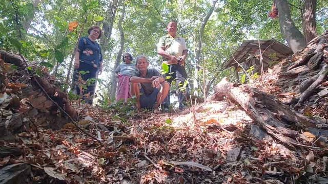 Gia súc liên tục mất tích, dân làng hoang mang kéo đi tìm con lươn 800 năm tuổi - Ảnh 3.