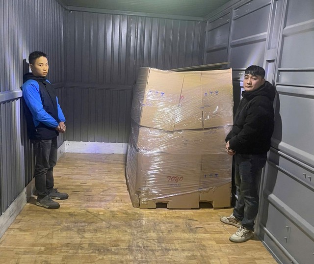 Tạm giữ hình sự nhân viên kho Hà Quang Bách - Ảnh 2.