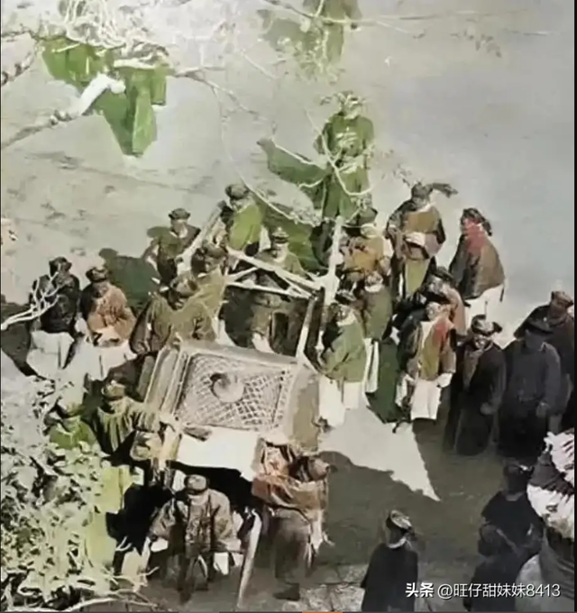 20 bức ảnh hiếm thời kỳ cuối nh&agrave; Thanh: Bức ảnh duy nhất c&ograve;n tồn tại của Ho&agrave;ng đế Quang Tự, c&ocirc; d&acirc;u e thẹn c&uacute;i đầu - Ảnh 17.