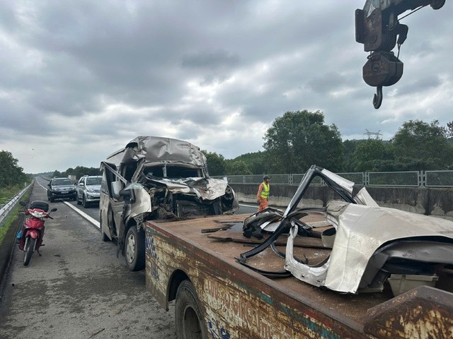 Vụ tai nạn khiến 4 người Ninh Bình đi đám cưới tử vong: Xót xa tình hình hiện tại của bố mẹ cô dâu - Ảnh 2.