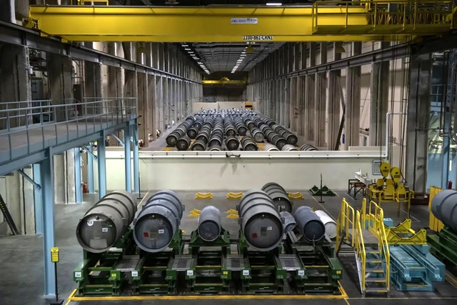 Washington chi 2,7 tỷ USD phá vỡ sự độc quyền của Nga đối với nhiên liệu hạt nhân - Ảnh 1.